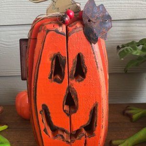 HANDCRAFTED WOOD JACK O'LANTERN PUMPKIN
